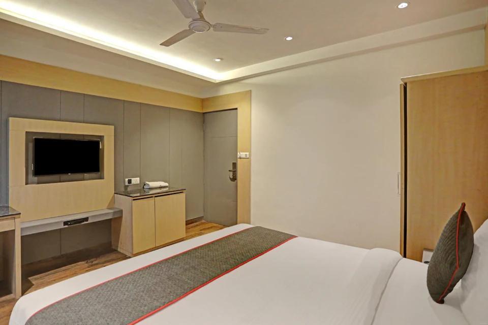 Hotel Superb 5 Mins Walk From New Delhi Station Exterior photo