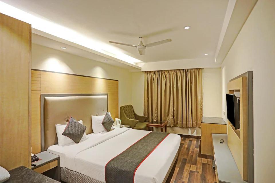 Hotel Superb 5 Mins Walk From New Delhi Station Exterior photo