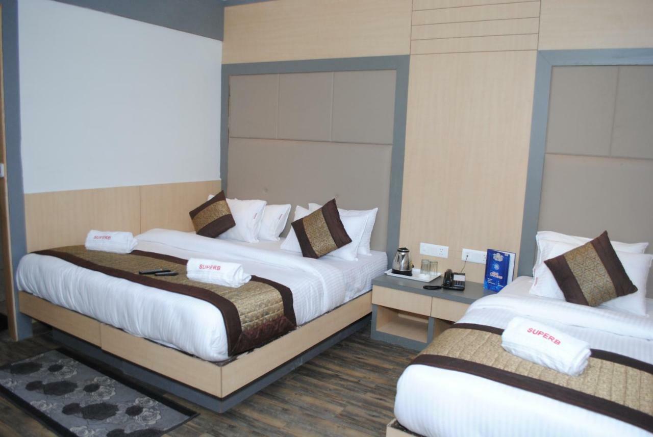 Hotel Superb 5 Mins Walk From New Delhi Station Exterior photo